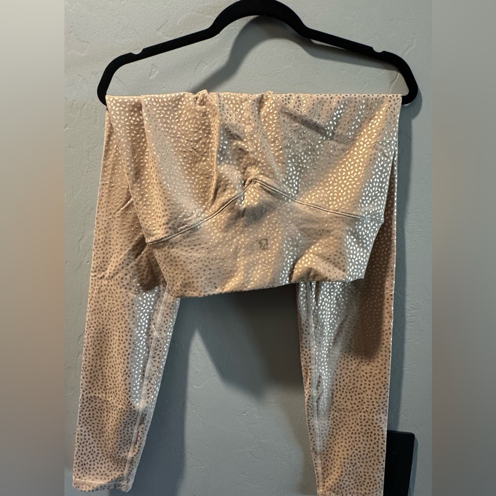 Buffbunny Rosa Legging in Beige Gold Bossy